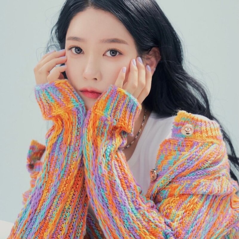 Soyeon for BNT International (March 2021 pictorial) documents 1