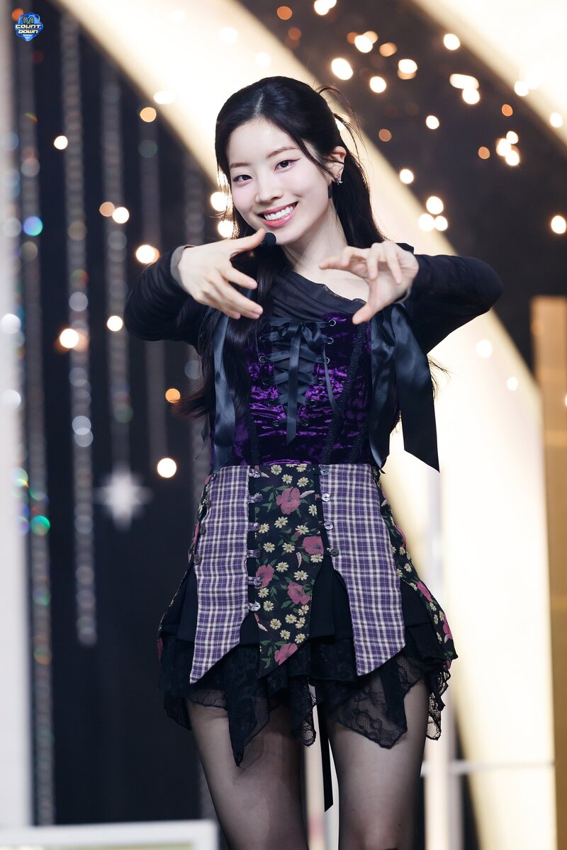240229 TWICE Dahyun - 'I GOT YOU' and 'ONE SPARK' at M Countdown documents 4