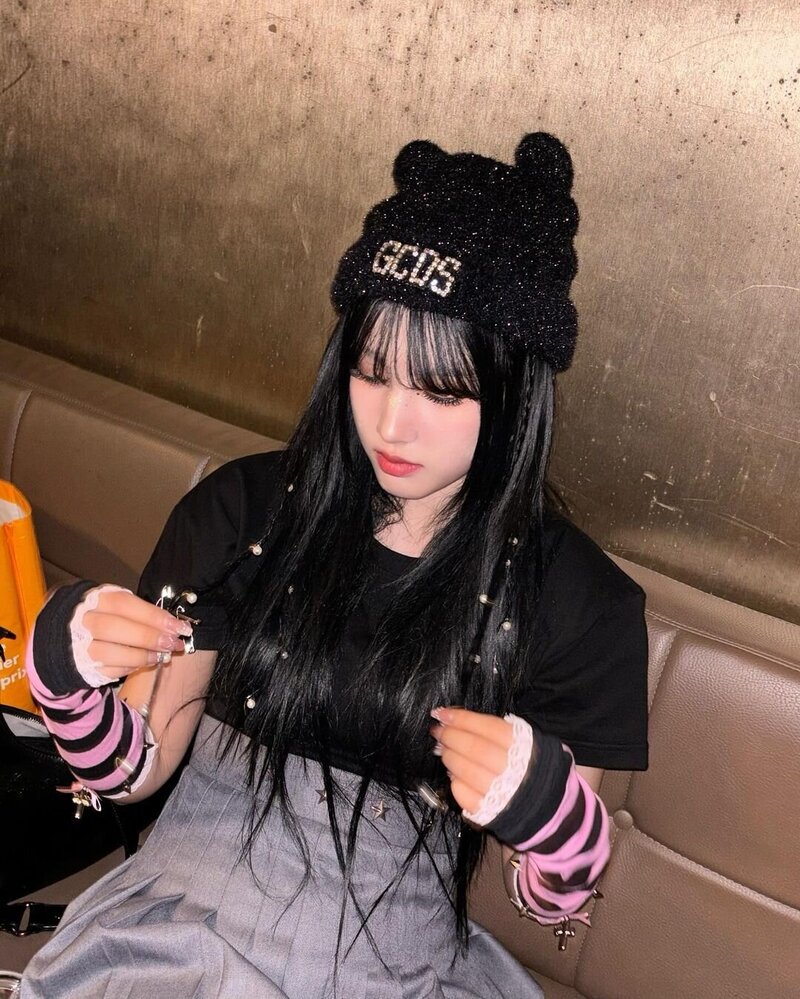 240310 STAYC Instagram Update - Yoon documents 1