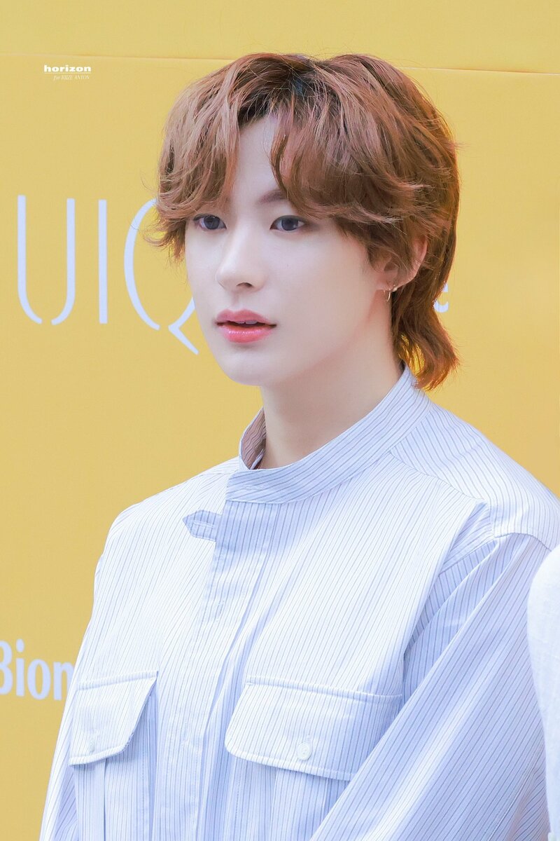 240428 RIIZE Anton at UIQ Fansign & Beauty Talk Show documents 4