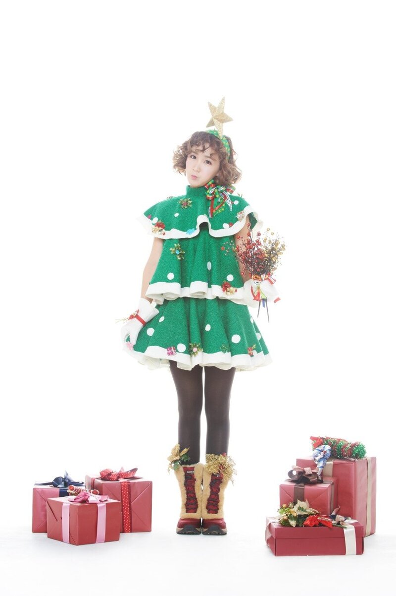 Crayon Pop - 'Lonely Christmas' Concept Teasers documents 4