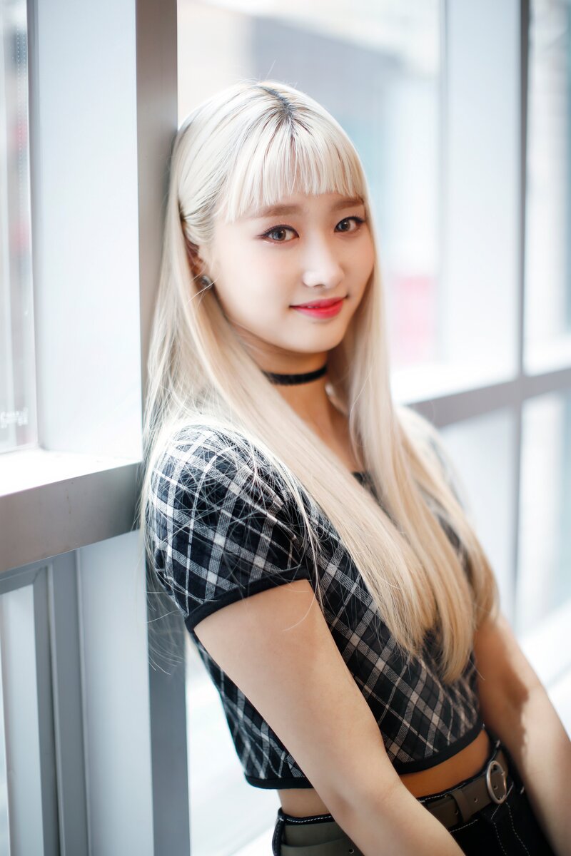 210606 HOT ISSUE Yebin Interview Photos by News1 documents 3