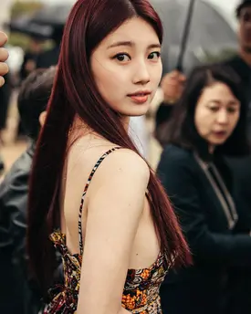 190924 Suzy at Paris Fashion Week Dior event in Paris