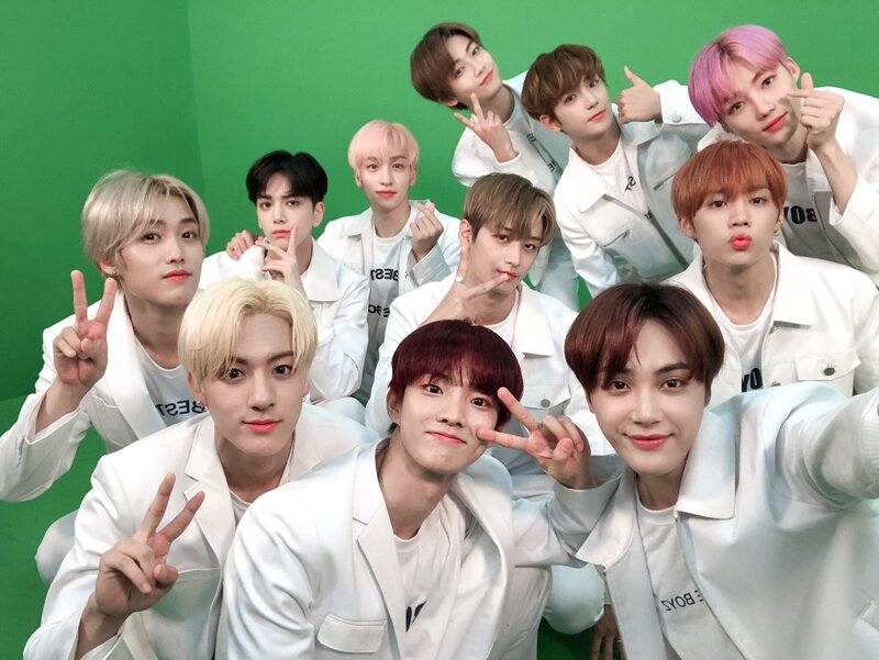 190917 INKIGAYO Twitter Update with The Boyz documents 2