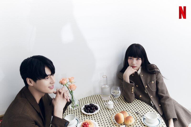 Suzy and Actor Yang Se Jong for Netflix "Doona!" Couple Photoshoot documents 6