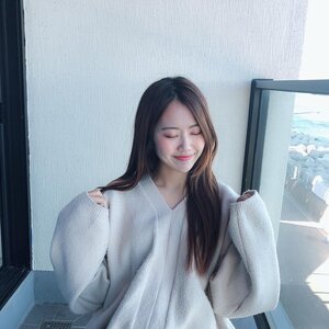 181105 - Seoyu's Instagram Update