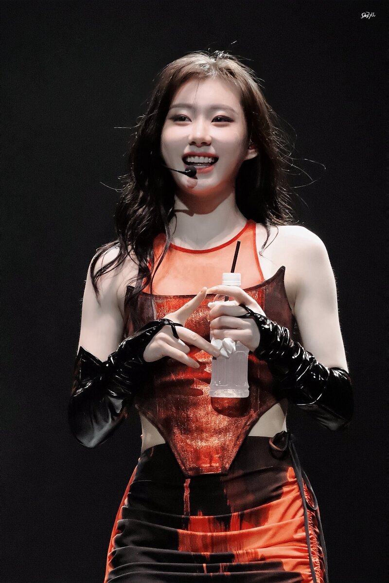 240321 ITZY Chaeryeong - 2nd World Tour 'Born To Be' in Auckland documents 2