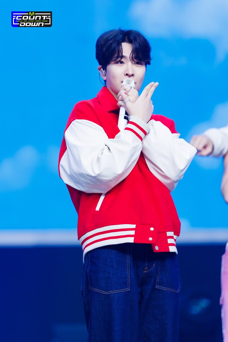 231109  GOT7 Youngjae - "Do It" at M Countdown documents 24