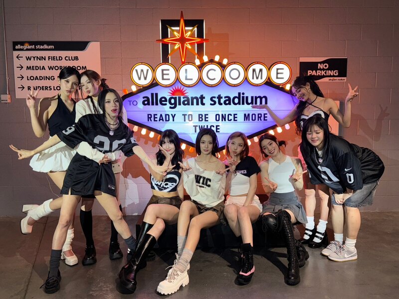 240317 - TWICE Twitter Update - TWICE 5TH WORLD TOUR 'READY TO BE' IN LAS VEGAS documents 1