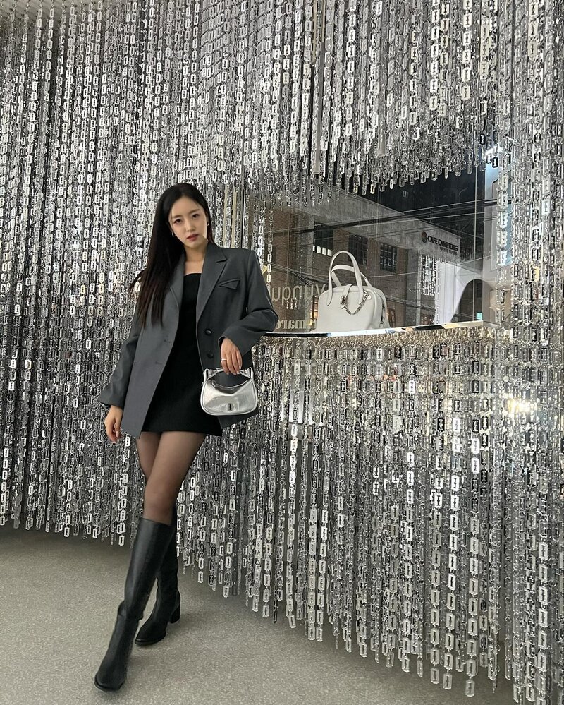 231211 T-ara Eunjung Instagram update documents 3