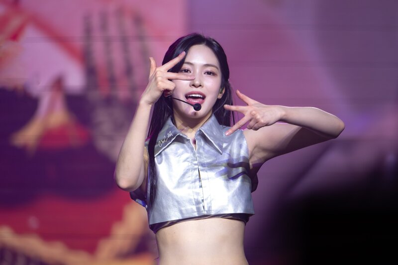 240424 ITZY Ryujin - 2nd World Tour 'Born To Be' in London documents 2