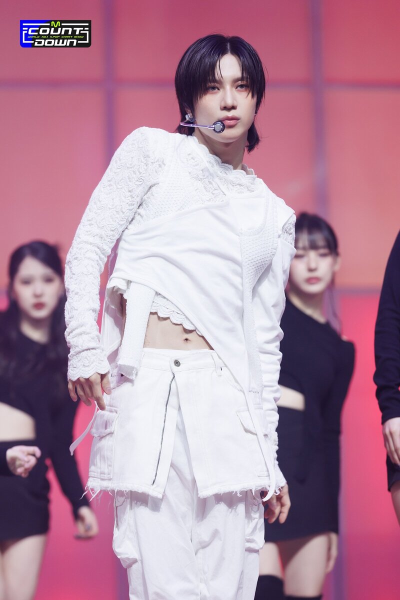 231109 Shinee Taemin - "Guilty" at M Countdown documents 27