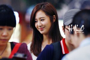 120812 Girls' Generation Yuri at Gimpo Airport