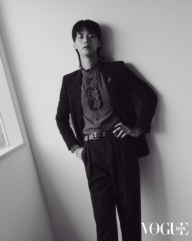 VIXX N for VOGUE Hong Kong x YSL March Issue 2022 documents 4