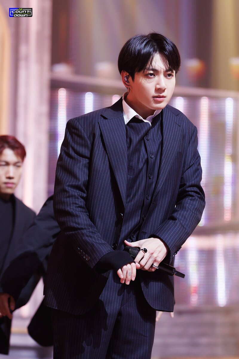 231116 BTS Jungkook - 'Standing Next To You' at M Countdown documents 5