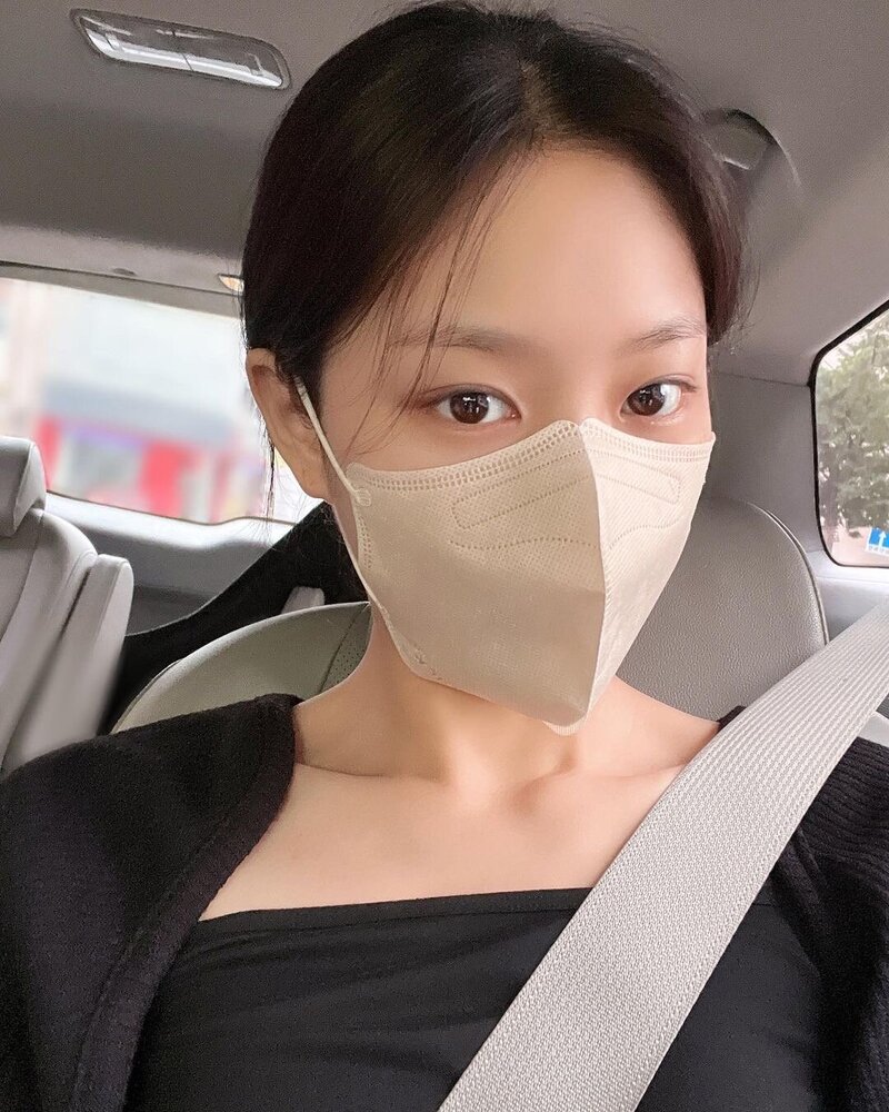 220708 LOONA Hyunjin Instagram Update documents 3