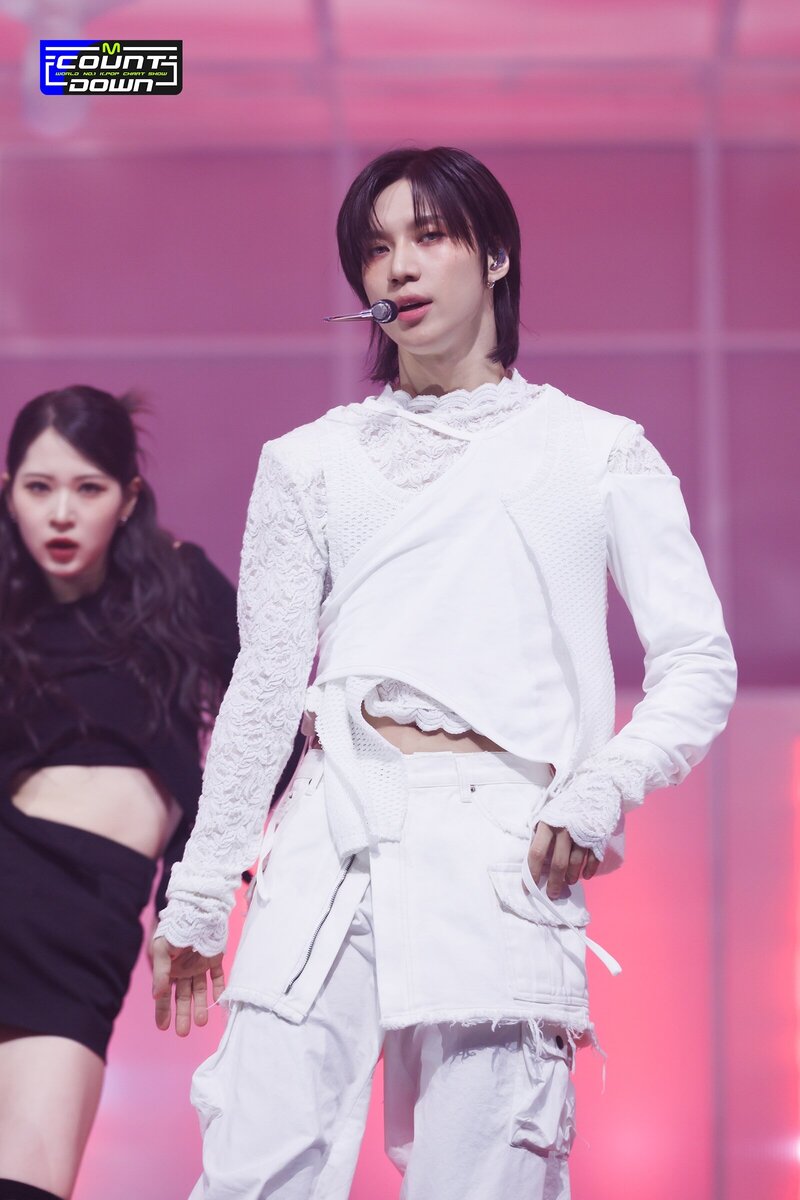 231109 Shinee Taemin - "Guilty" at M Countdown documents 16