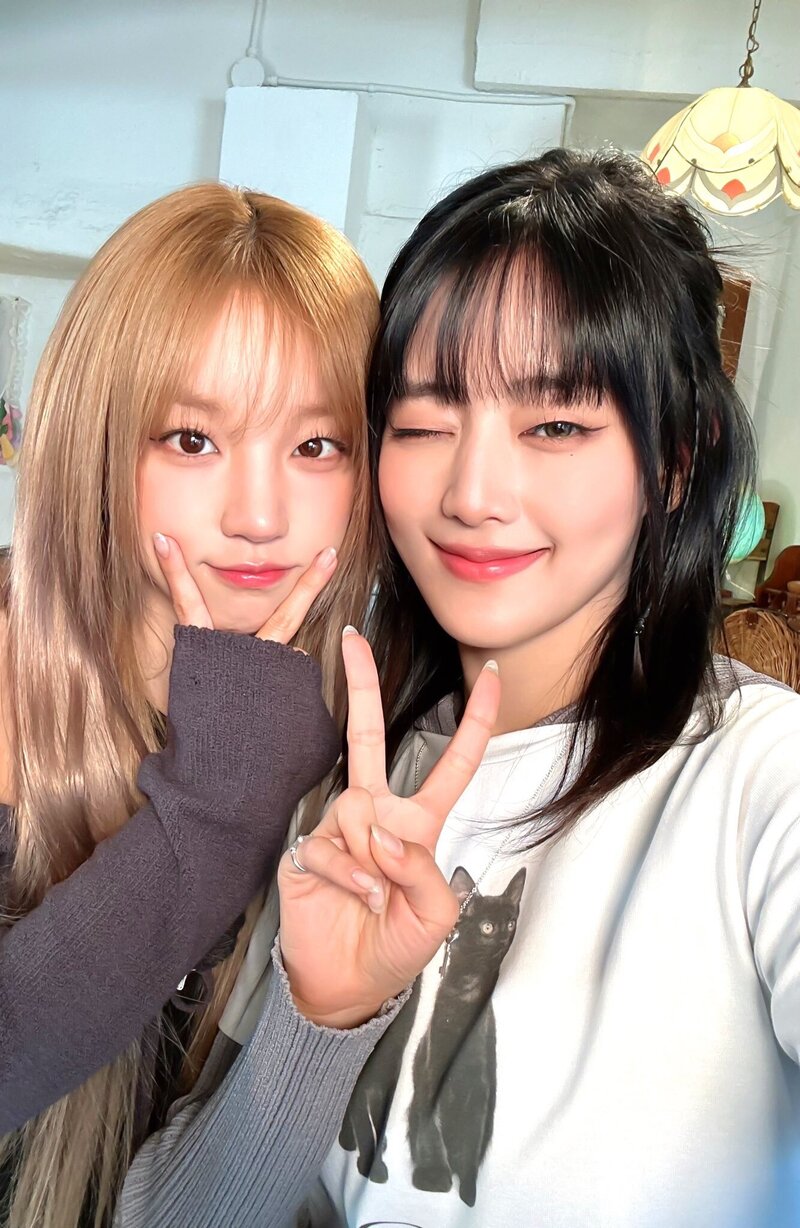 240427 - (G)I-DLE Twitter Update with YUQI n MINNIE documents 2