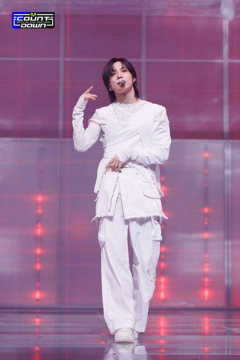 231109 Shinee Taemin - "Guilty" at M Countdown documents 13