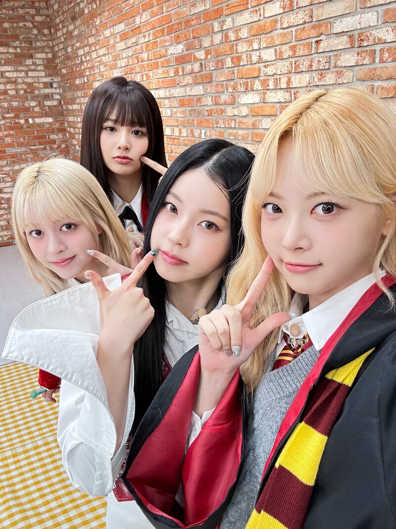 240201 - EUNCHAE Diary Twitter Update with LILY, SULLYOON n KYUJIN documents 1