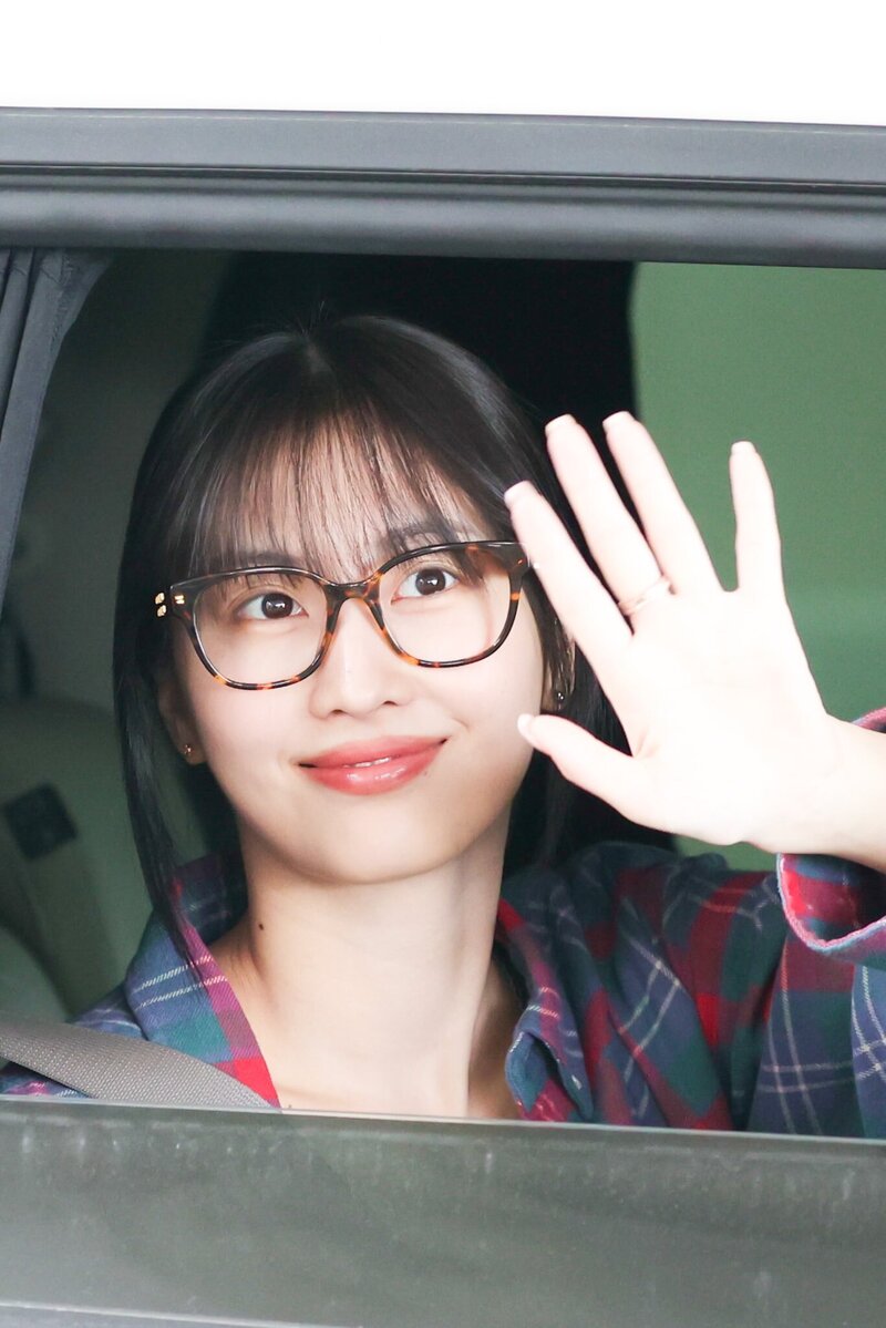 240428 TWICE Momo - GMP Airport documents 4