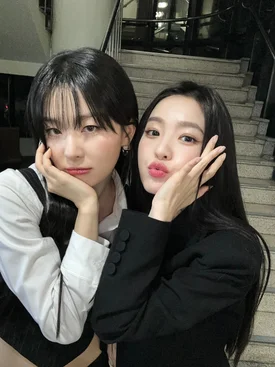 240302 Red Velvet Twitter Update - Irene & Seulgi