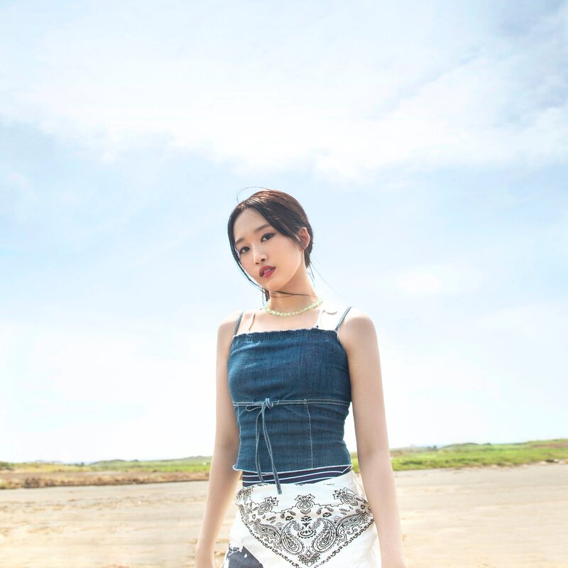 IRRIS - Stay With Me MV concept photos documents 29