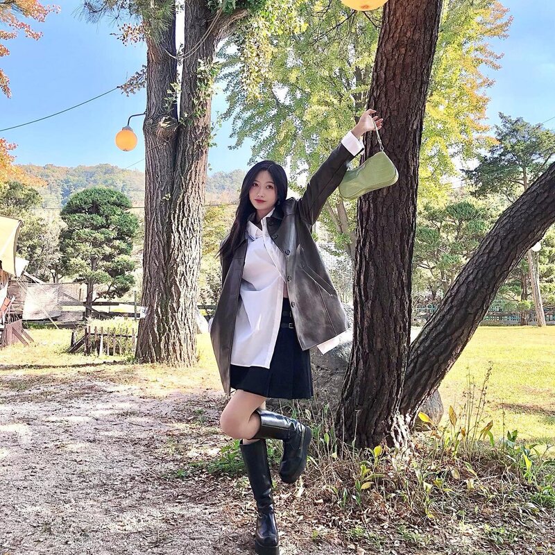 211024 Lovelyz Sujeong Instagram Update documents 1