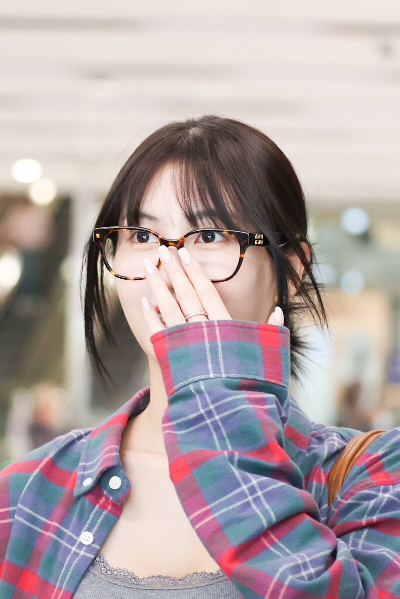 240428 TWICE Momo - GMP Airport documents 2