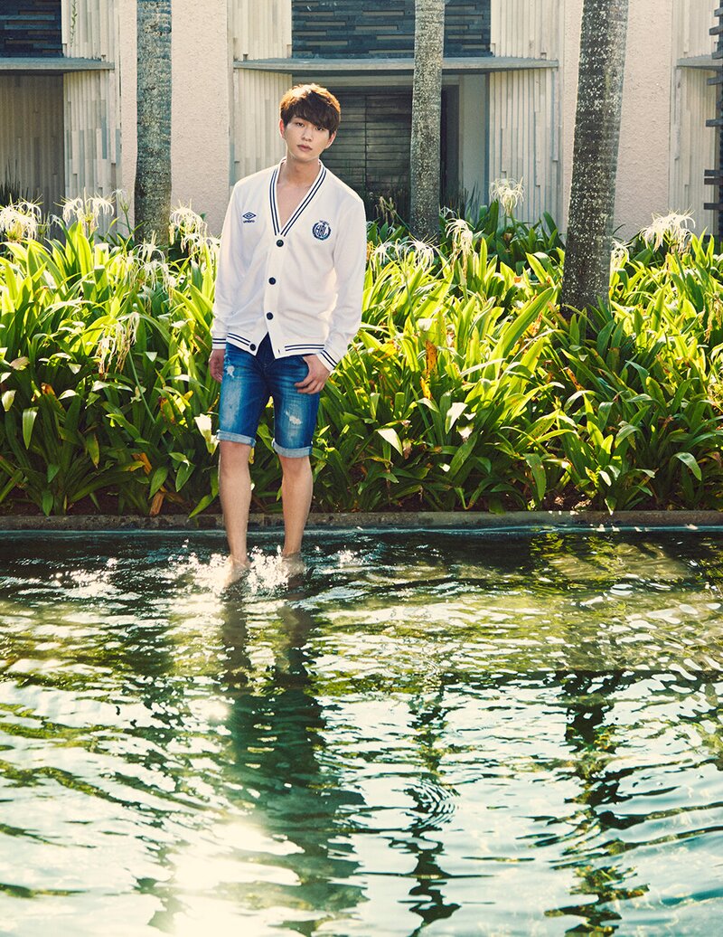 Onew for Cosmopolitan May 2016 Issue documents 6