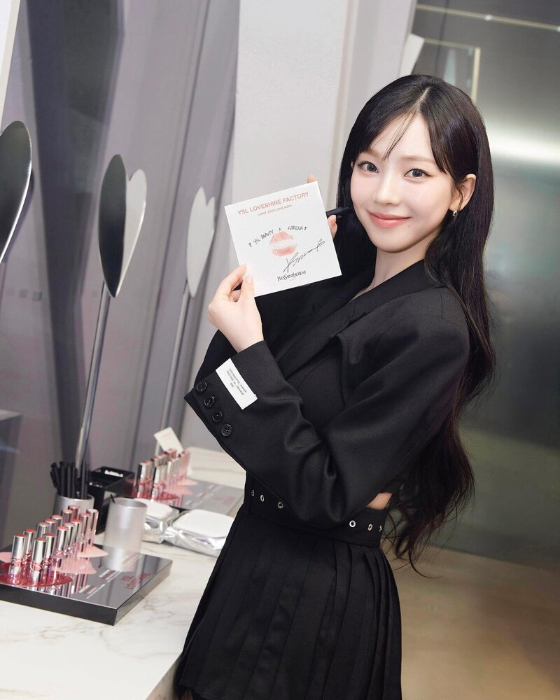 240430 - YSL Beauty Instagram Update with KARINA documents 1