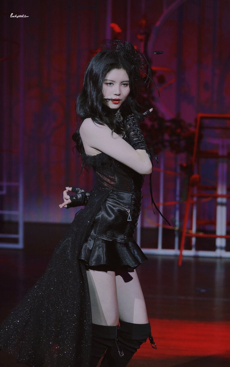210109 Chen Lin at SNH48 Theatre documents 6