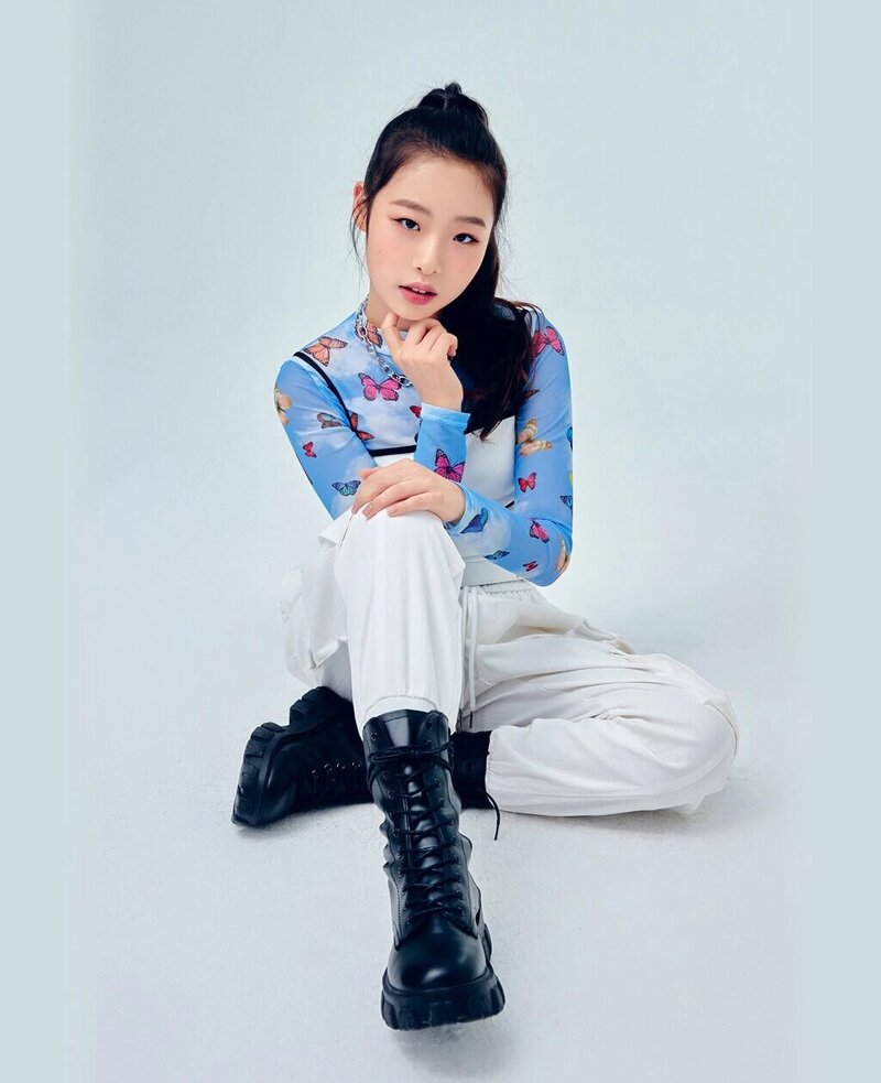 Choi Soobin My Teenage Girl profile photos documents 3