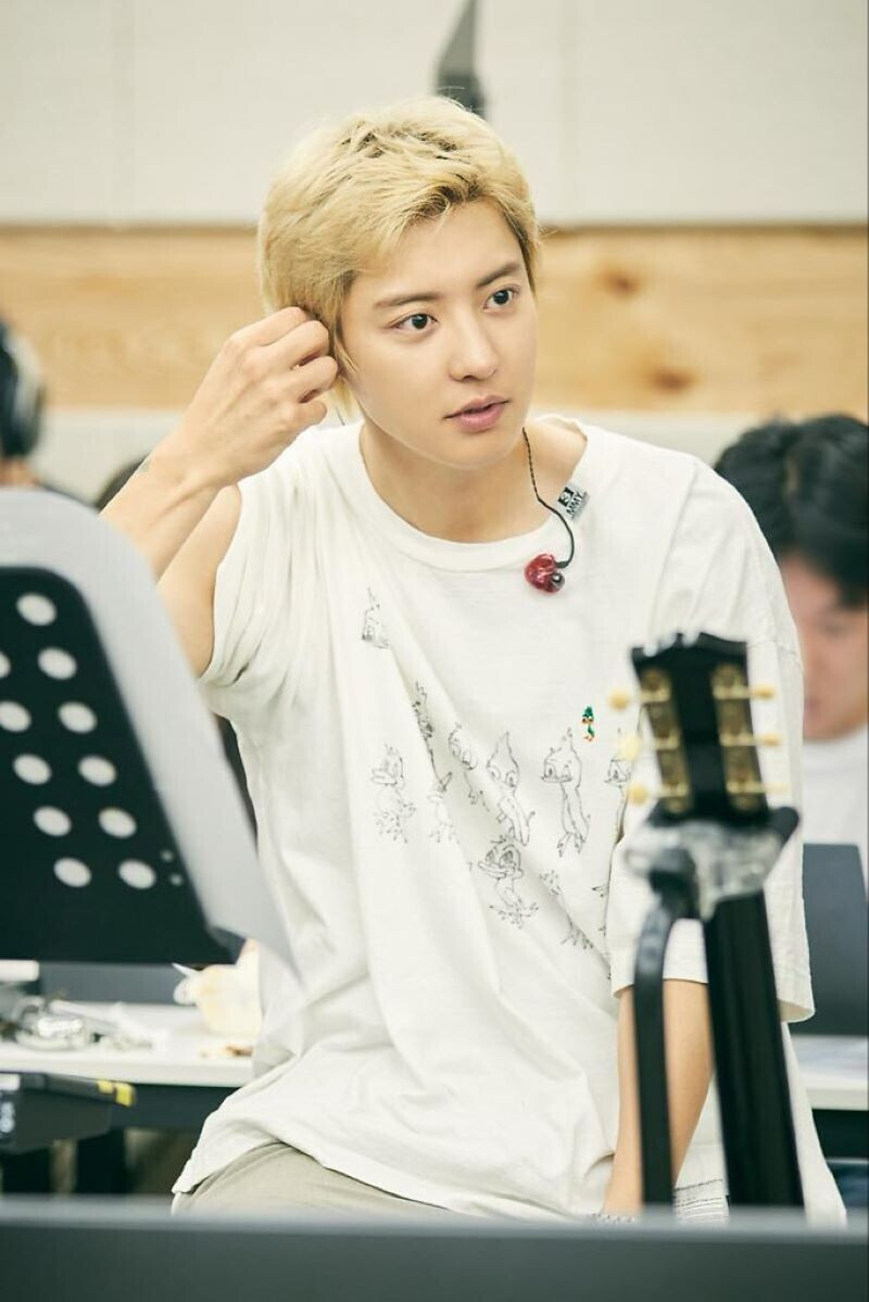 240925 SMTOWN Naver Blog Update with Chanyeol documents 5