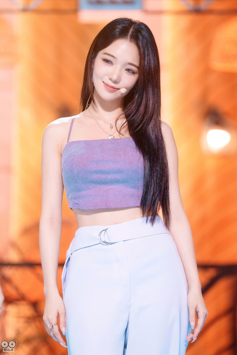 220703 fromis_9 Jisun - 'Stay This Way' at Inkigayo documents 4