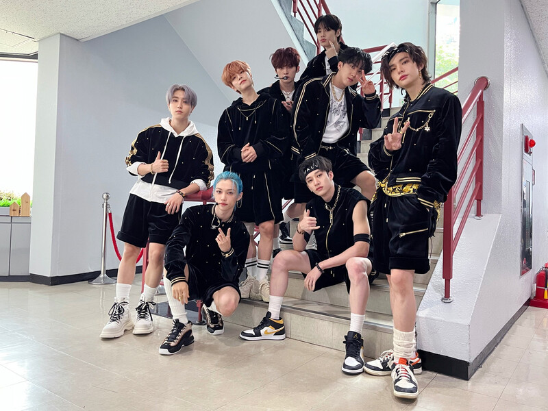 230611 Stray Kids Twitter Update | kpopping