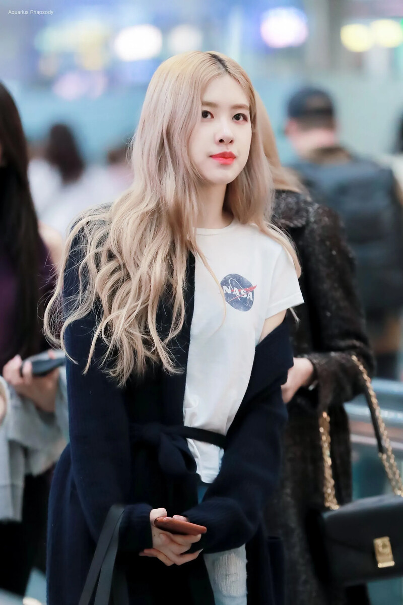 190118 BLACKPINK Rosé | Kpopping