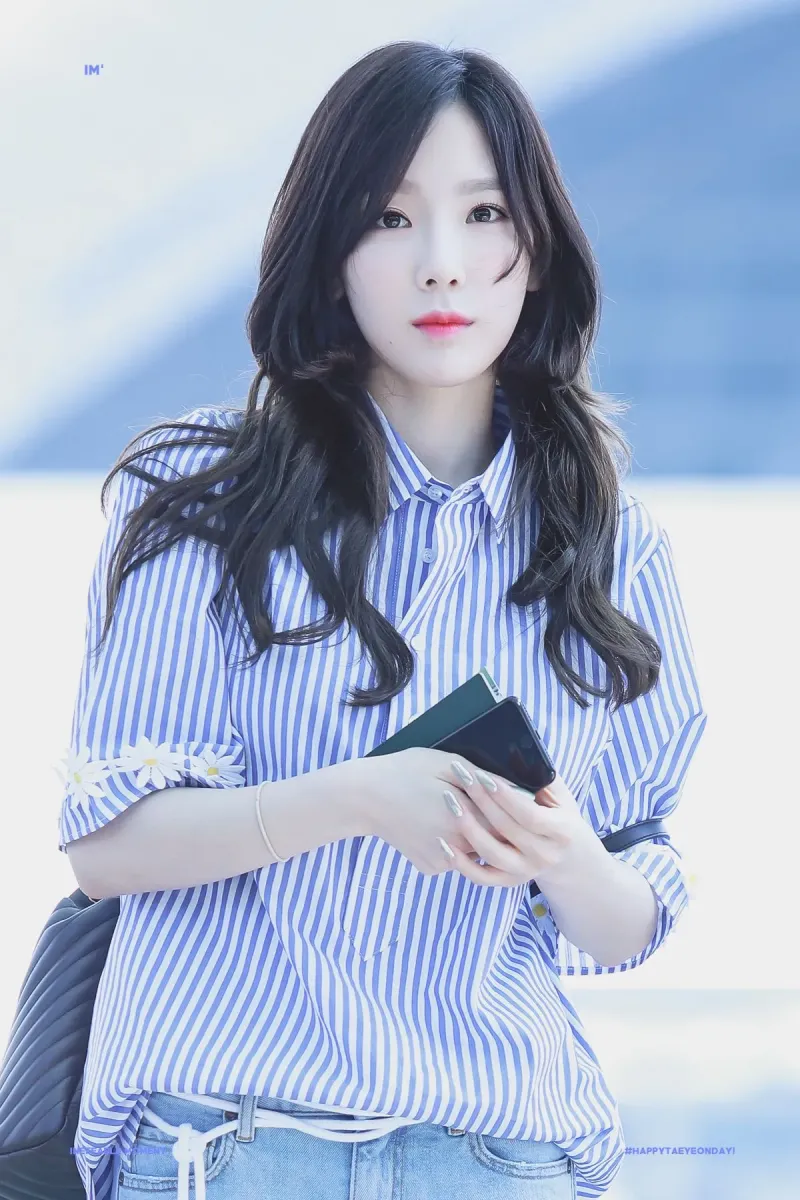 Taeyeon1600.jpg