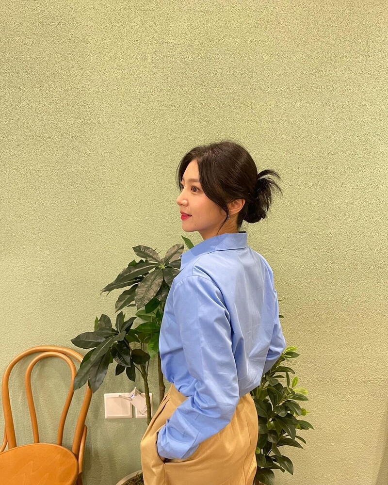 220830 Laboum Haein Instagram Update documents 8