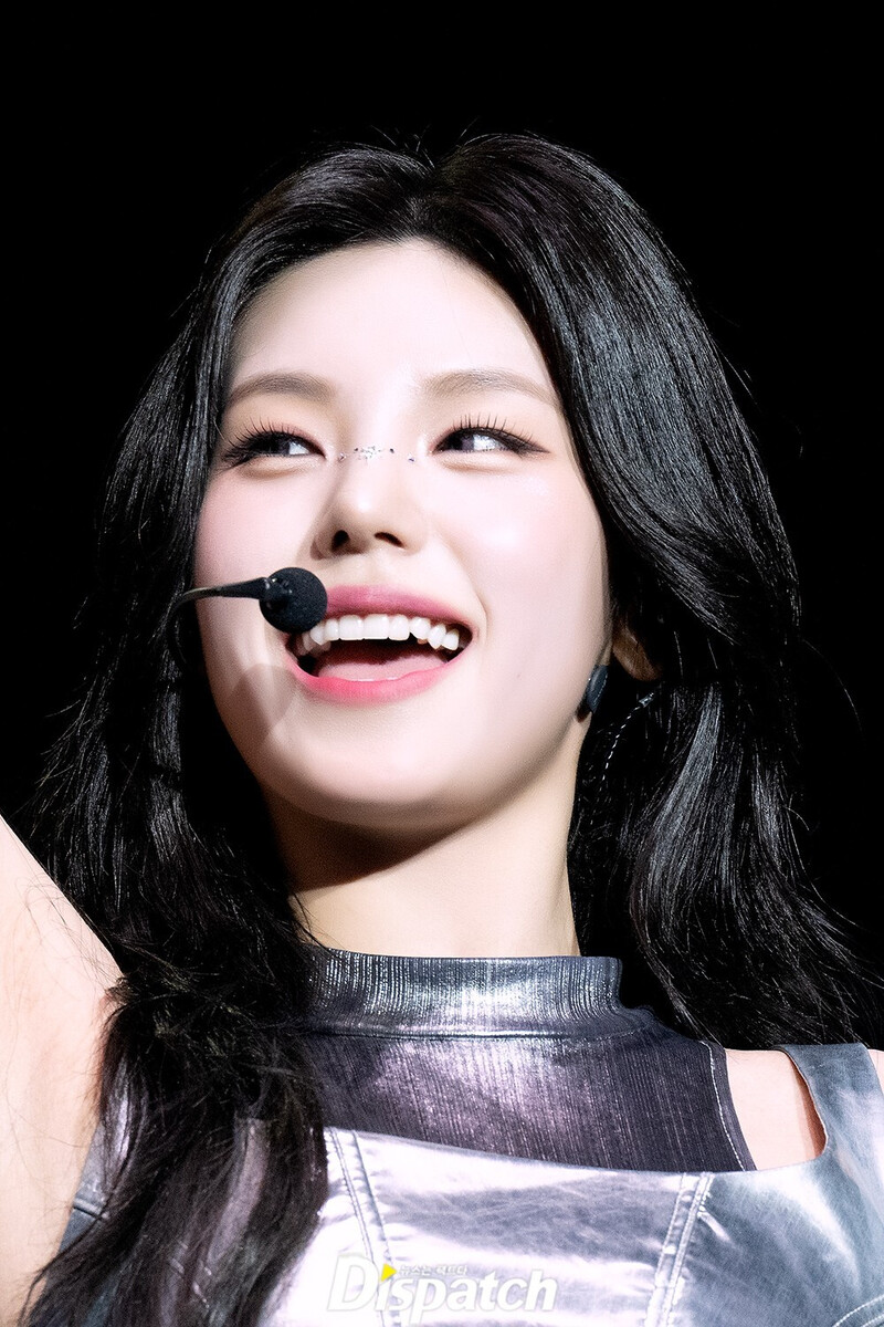 240810 - YEJI - 2nd World Tour 'BORN TO BE' in HongKong documents 5