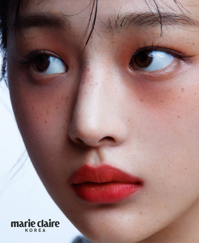 MINJI x Chanel Beauty for Marie Claire Korea October 2024 Issue documents 1