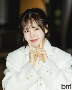 250107 Red Velvet Wendy - Young Street Commute