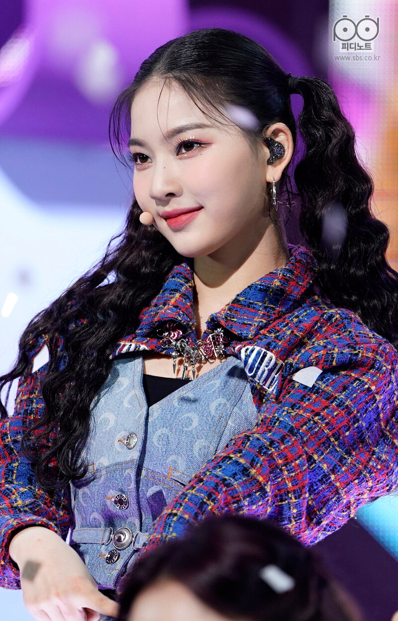 210411 STAYC Isa - 'ASAP' at Inkigayo documents 6