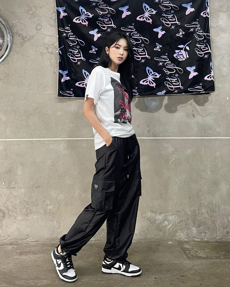 220704 Henny Instagram Update documents 5