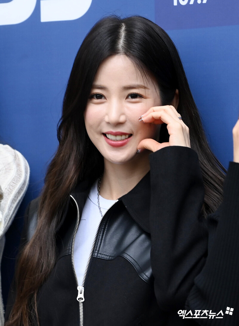 230406 Apink CHORONG -  SBS Radio Cultwo Show commute documents 4