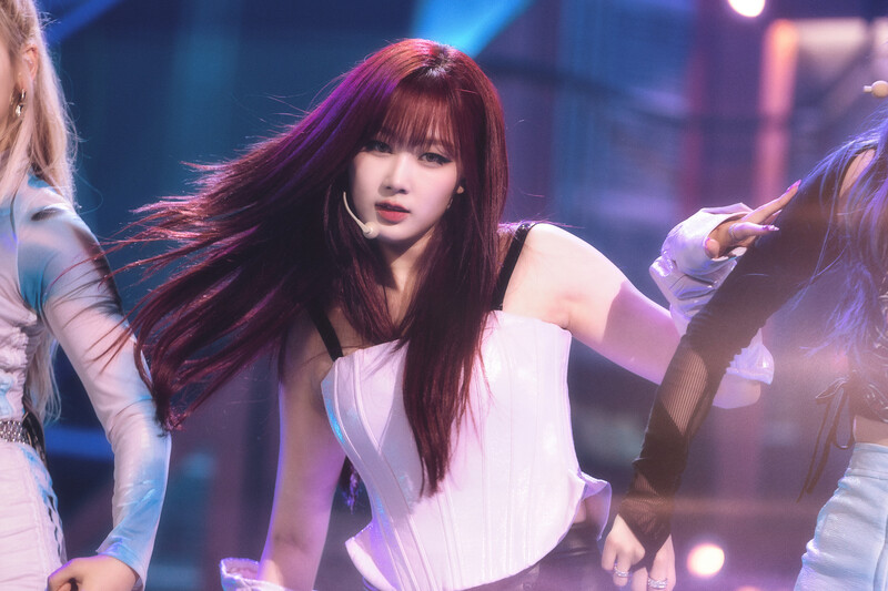 220724 aespa Giselle - 'Illusion' & 'Girls' at SBS Inkigayo documents 12