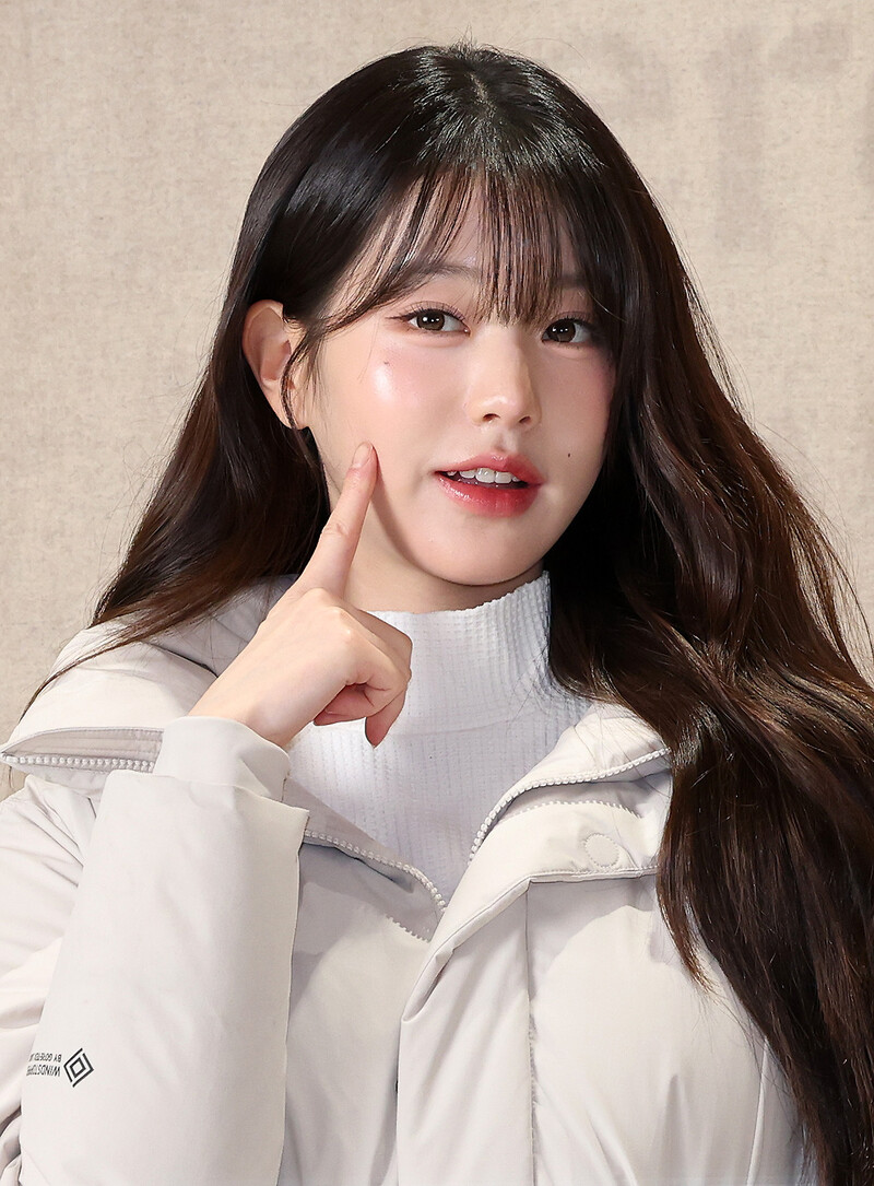 241124 Jang Wonyoung at EIDER Brand Photo Event documents 9