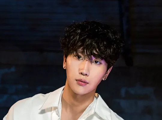 Hyunseok (VROMANCE) profile, age & facts (2023 updated)