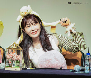 220702 Apink EUNJI at fansign event