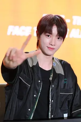 230926 RIIZE x Shopee Thailand 'Get A Guitar' Fansign Event in Bangkok - SUNGCHAN